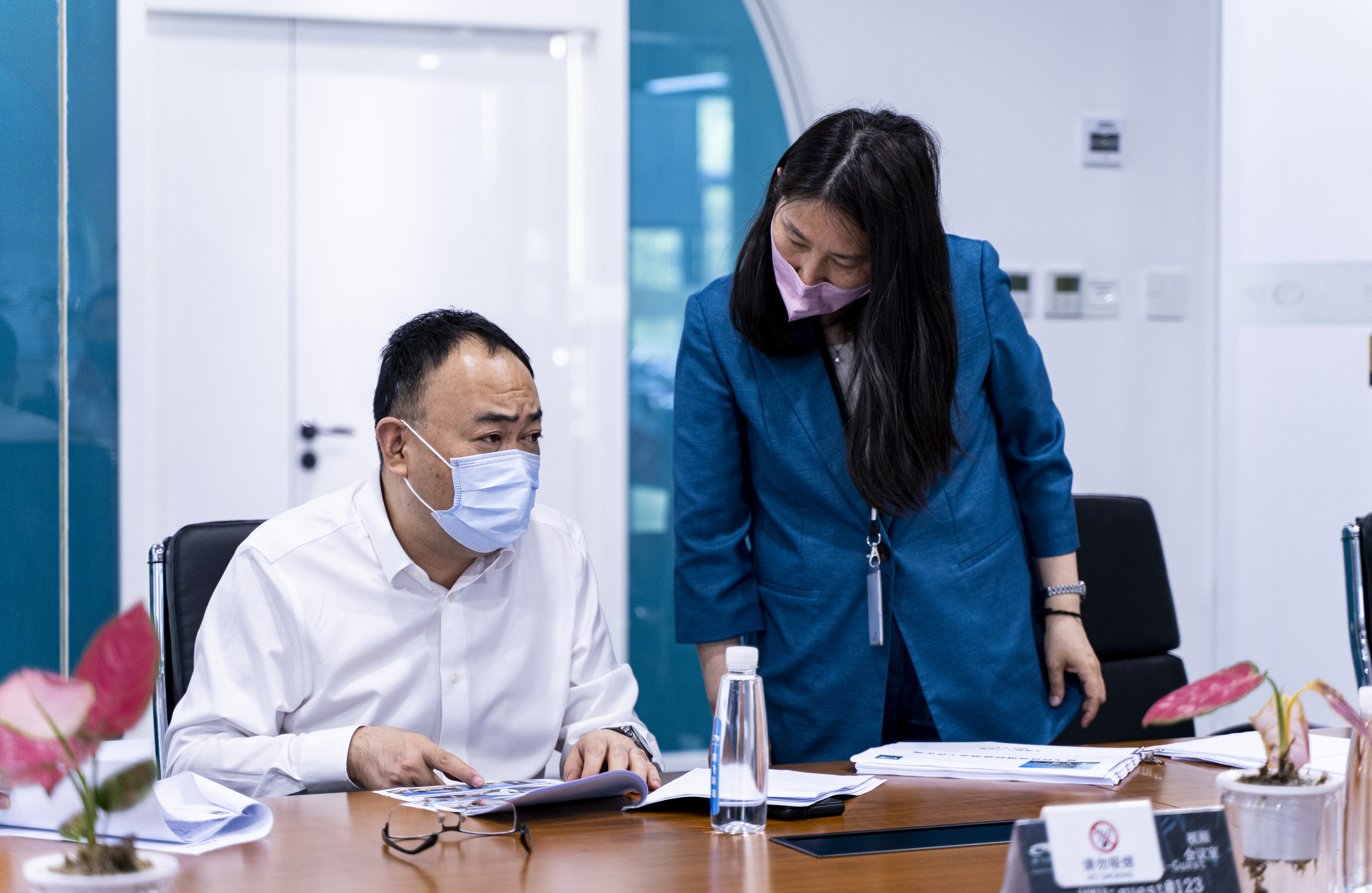 最新动态丨张浦镇领导赴腾飞科技调研疫情防控和复工复产情况